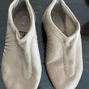 Size 13 Bloch jazz shoes.